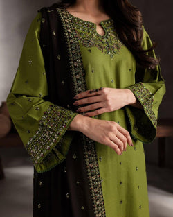 Ezza 3PC – Elegance in Every Thread