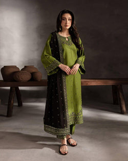 Ezza 3PC – Elegance in Every Thread