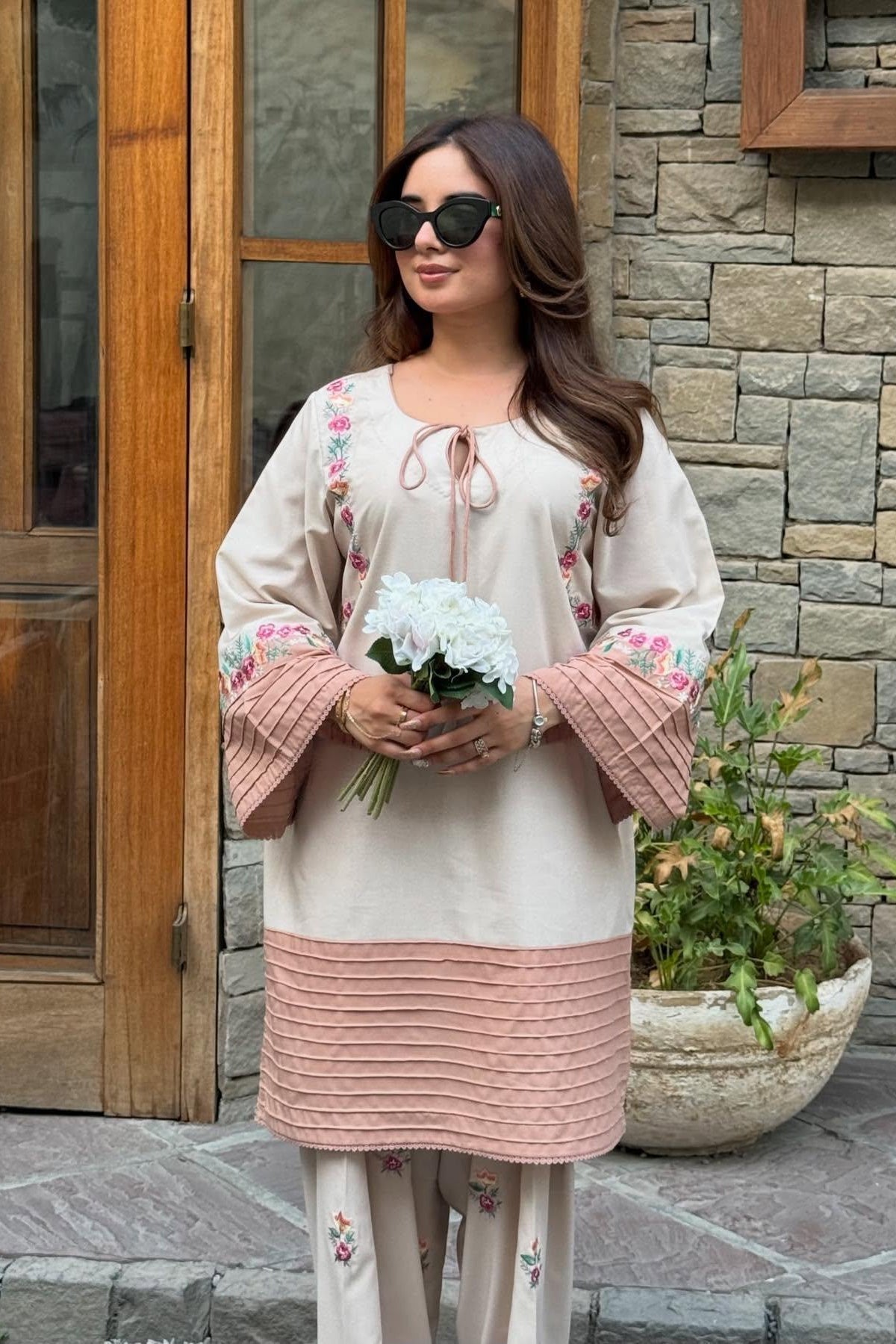 VAARI 2PC ( FARSHI SHALWAR )