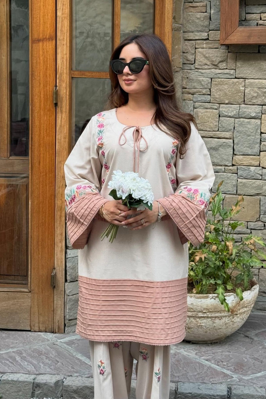 VAARI 2PC ( FARSHI SHALWAR )