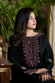 BLACK LUXE  EMB 2Pc