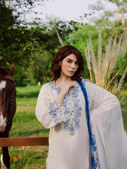 BATIK KHADAR 3PC ( FARSHI SHALWAR )